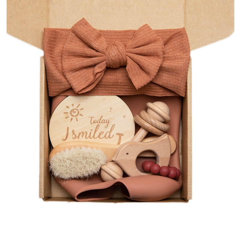 The baby box gift set