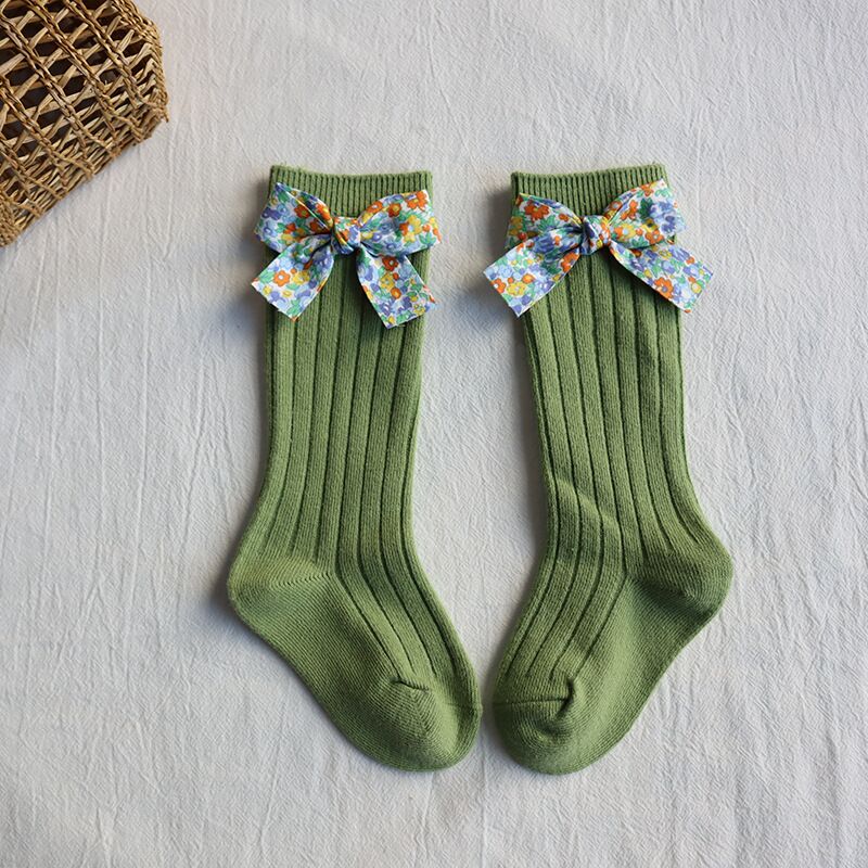 Girls knee socks with floral bow