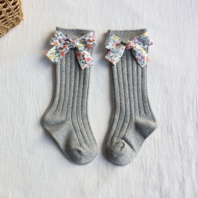 Girls knee socks with floral bow